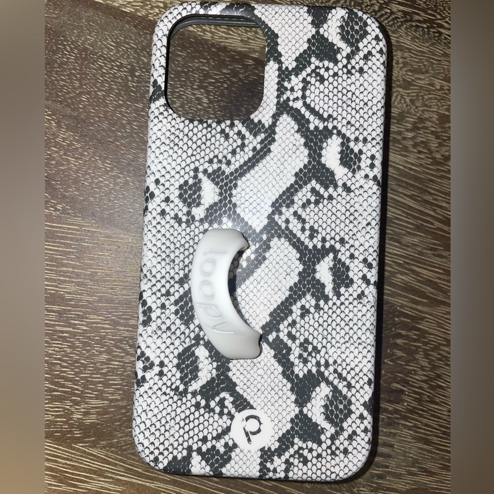 Snakeskin Loopy phone case iPhone 12